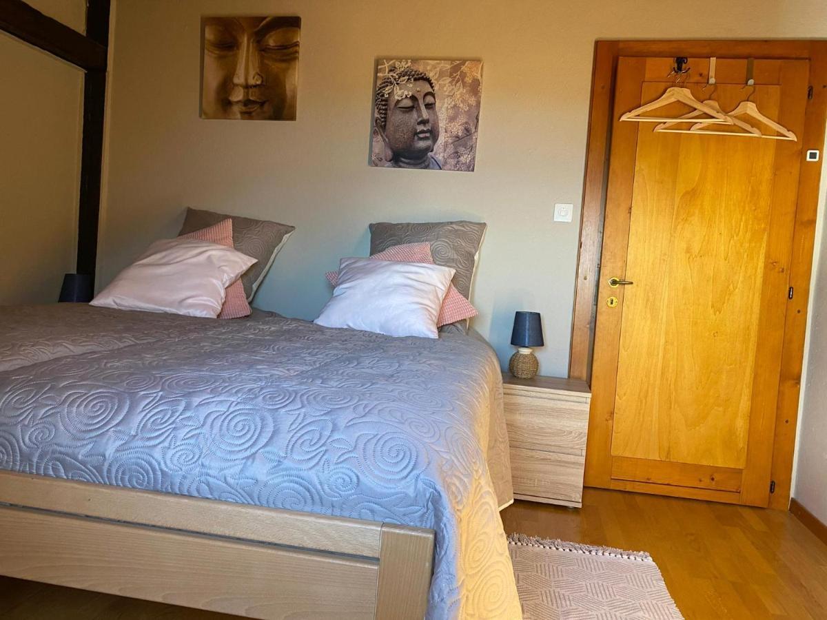 La Favela Hotel Cully Luaran gambar